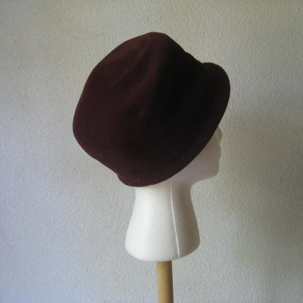 Vintage l 80s Makins New York Maroon Felted Wool Round Crown Classic Derby Hat - Picture 2 of 7